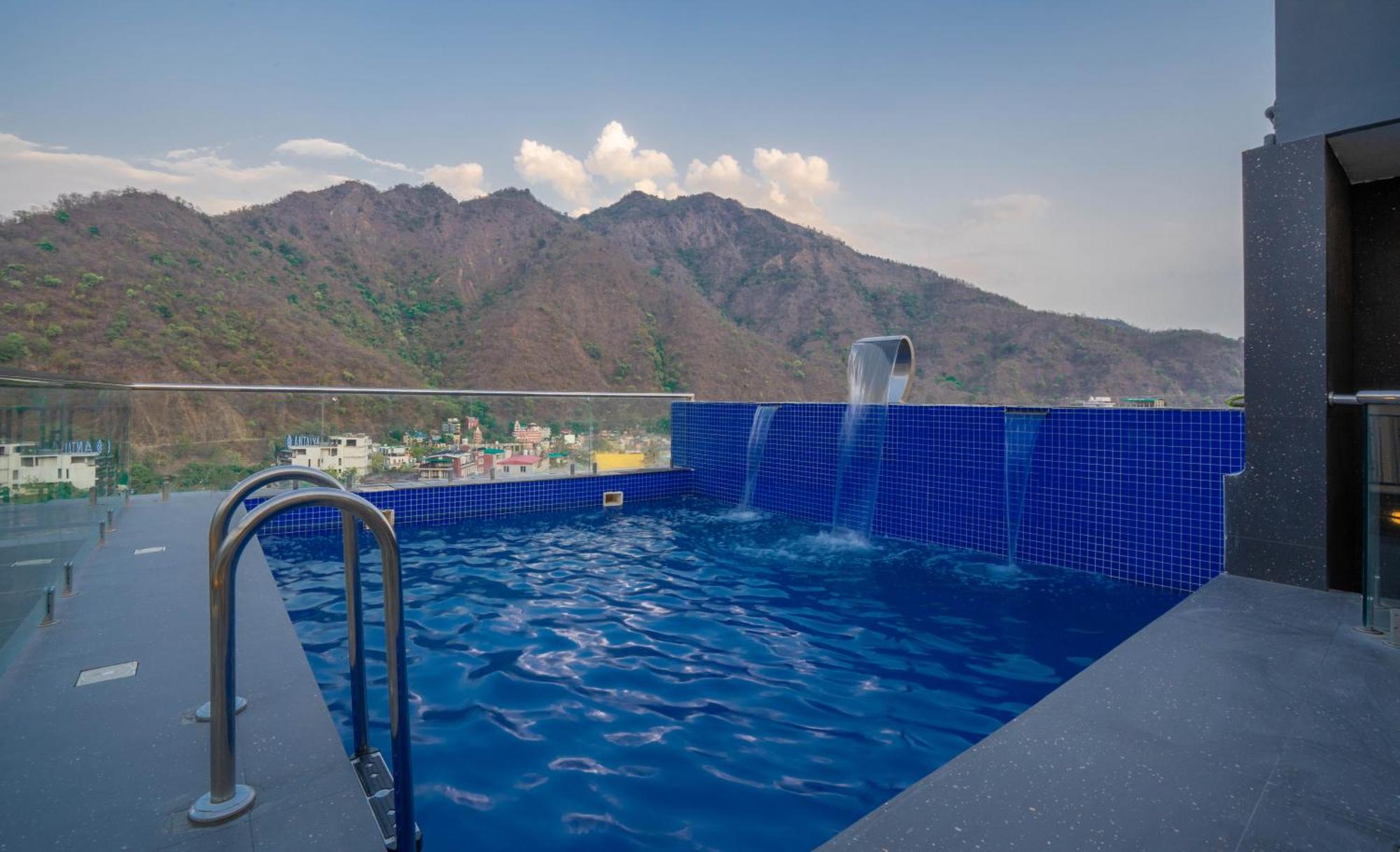 Perfectstayz Laxmi Heritage Rishikesh Bagian luar foto